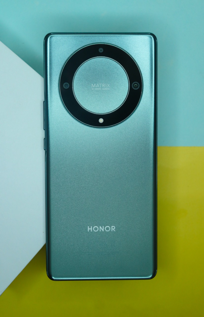 М.Видео-Эльдорадо начинает продажи смартфона HONOR X9a с экраном уровня  флагманов и 12-дюймового планшета HONOR Pad 8 | Retail.ru