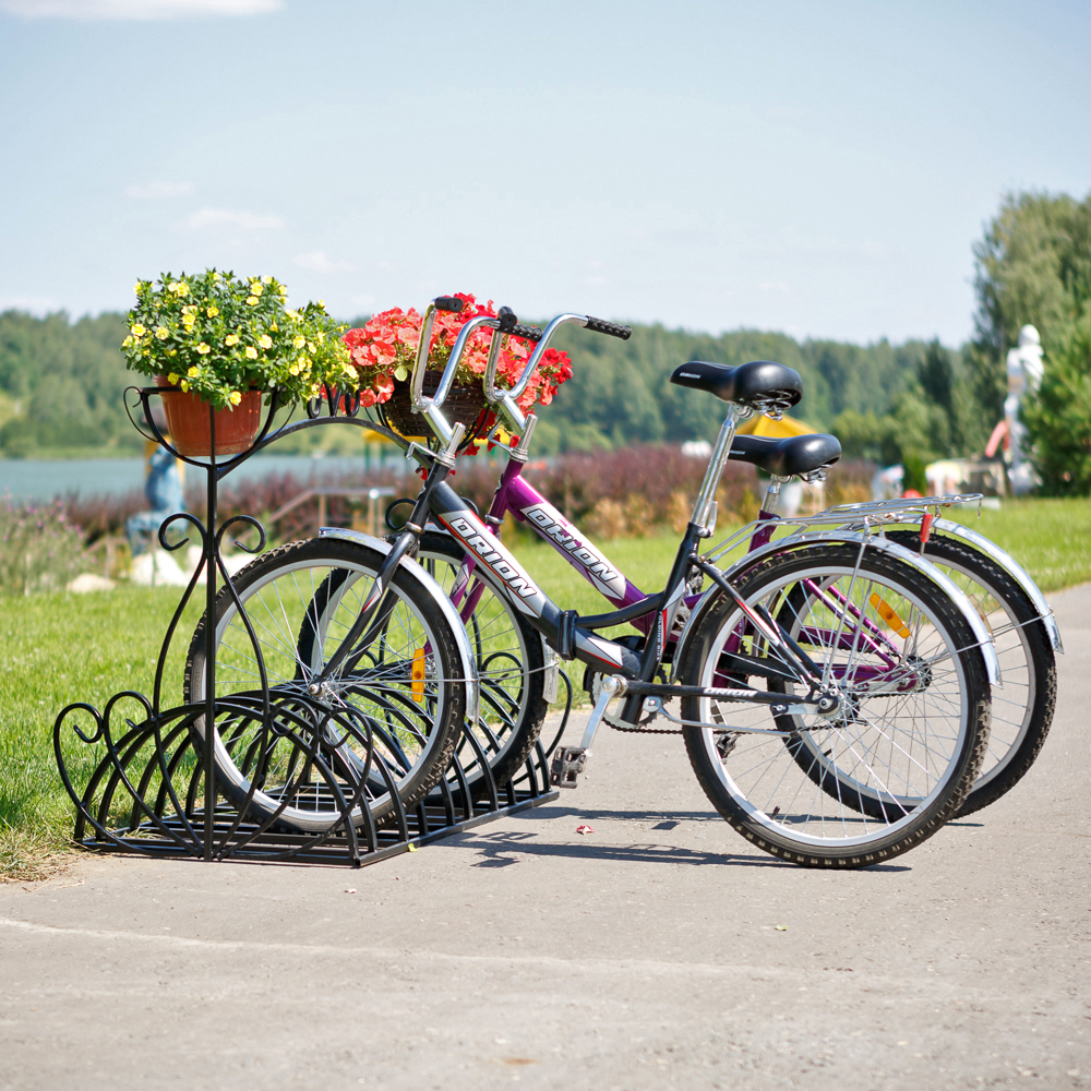 Садовые кашпо в форме велосипеда